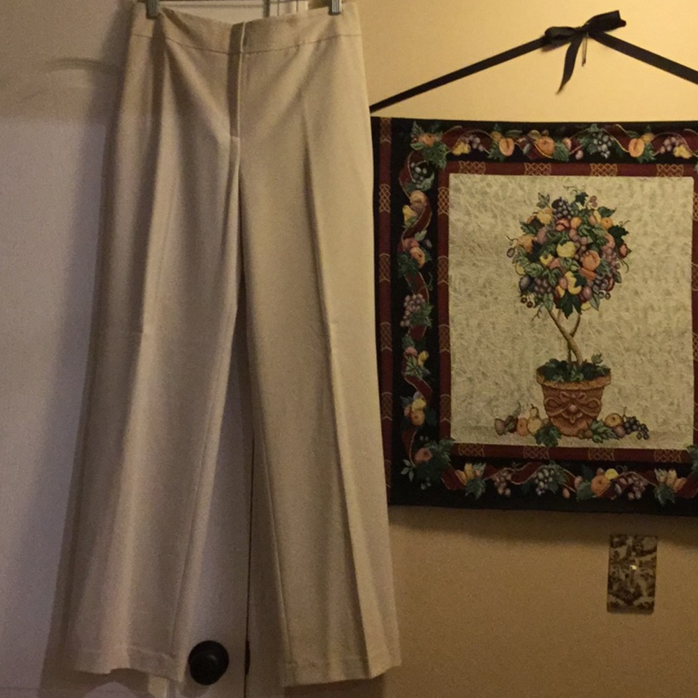 Ann Taylor Audrey pants. Size 6. New with tags.